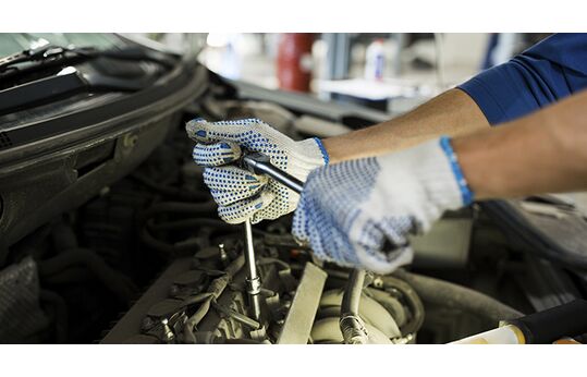 ¿Por qué es bueno revisar el coche?