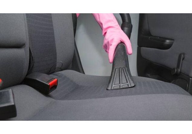 Consejos para limpiar la tapicería o los asientos del coche