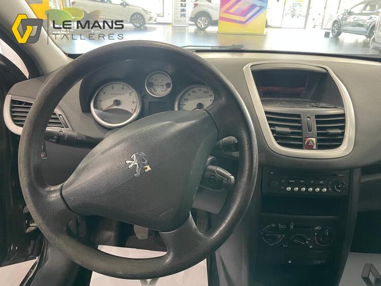 Peugeot 207  foto 6